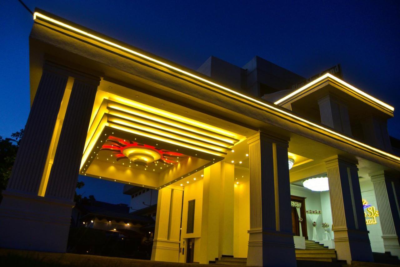 Hotel Blue Sky Kurunegala Zewnętrze zdjęcie