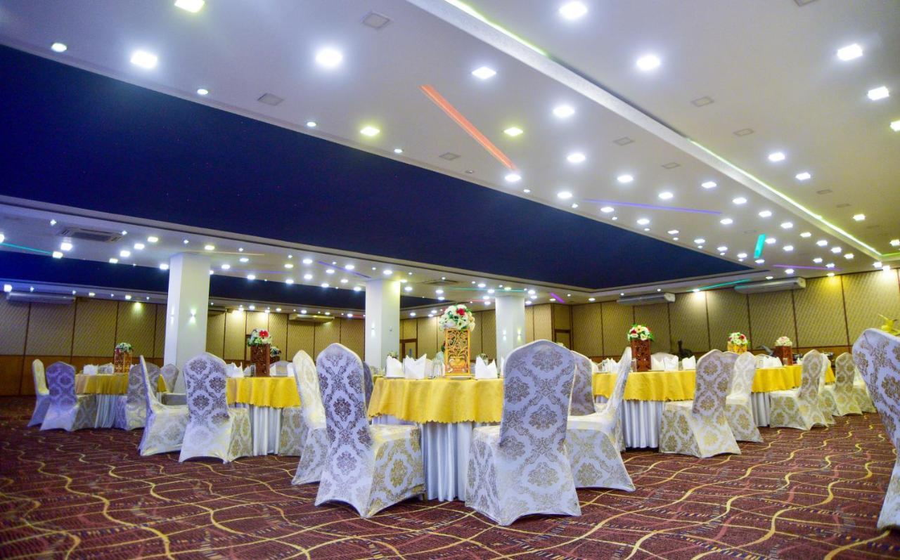 Hotel Blue Sky Kurunegala Zewnętrze zdjęcie
